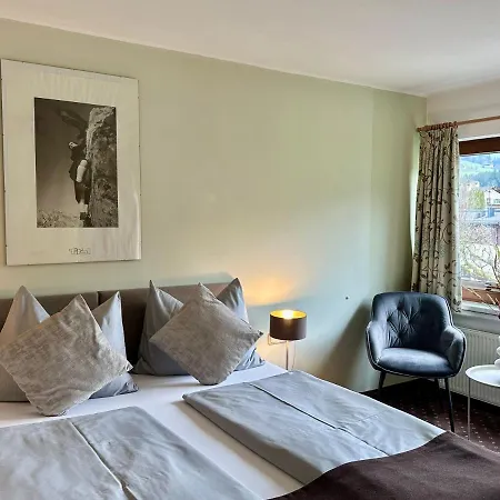 أبارتمينت هاوس سيروز